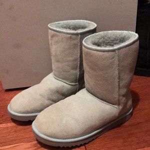 Light Blue/Light Teal Uggs